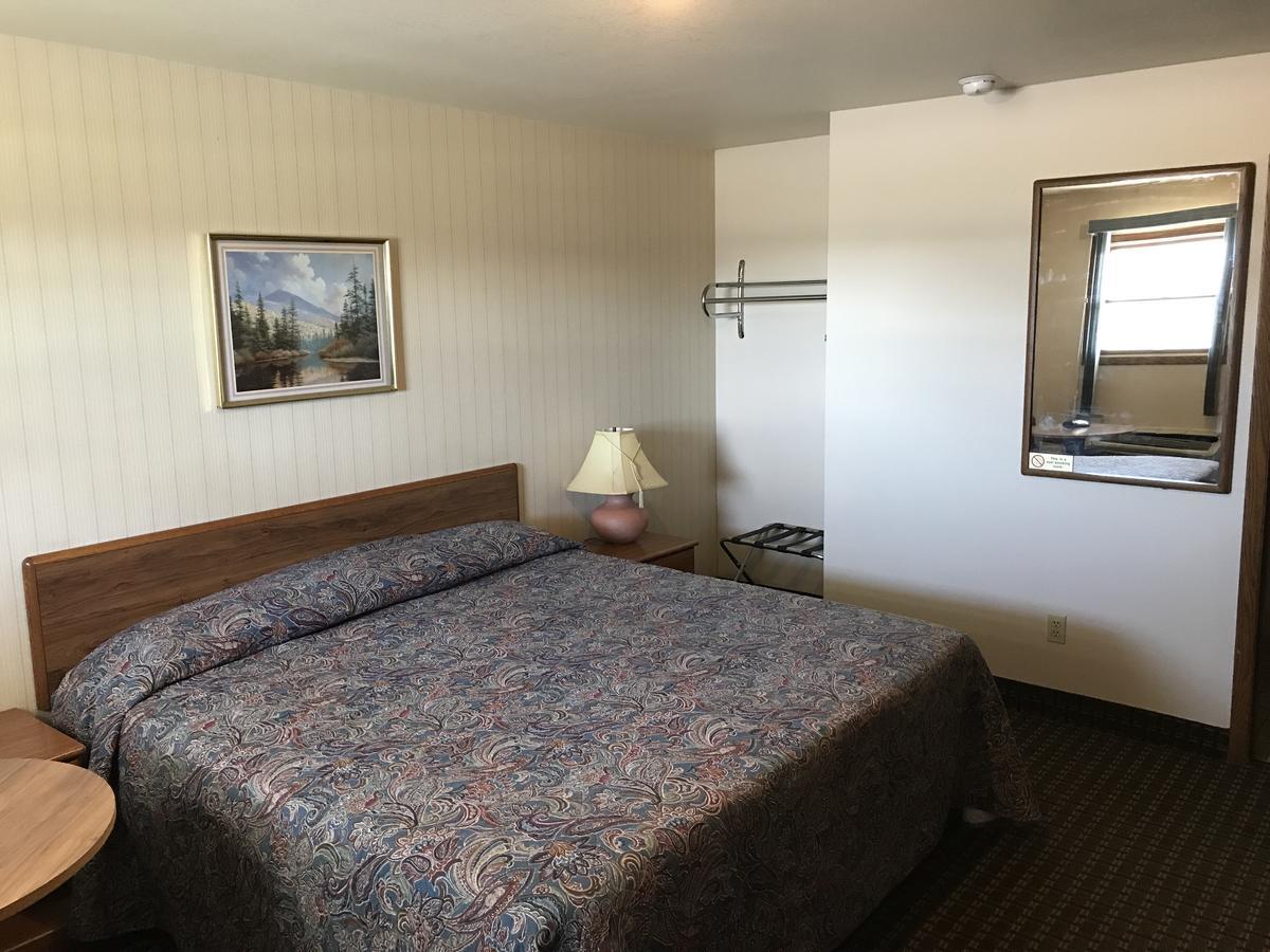 Exxon Quik Stop & Motel Wausaukee Ngoại thất bức ảnh